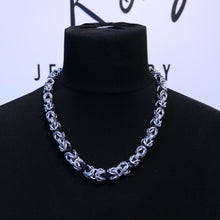 Load image into Gallery viewer, Front View Necklace in Aluminium