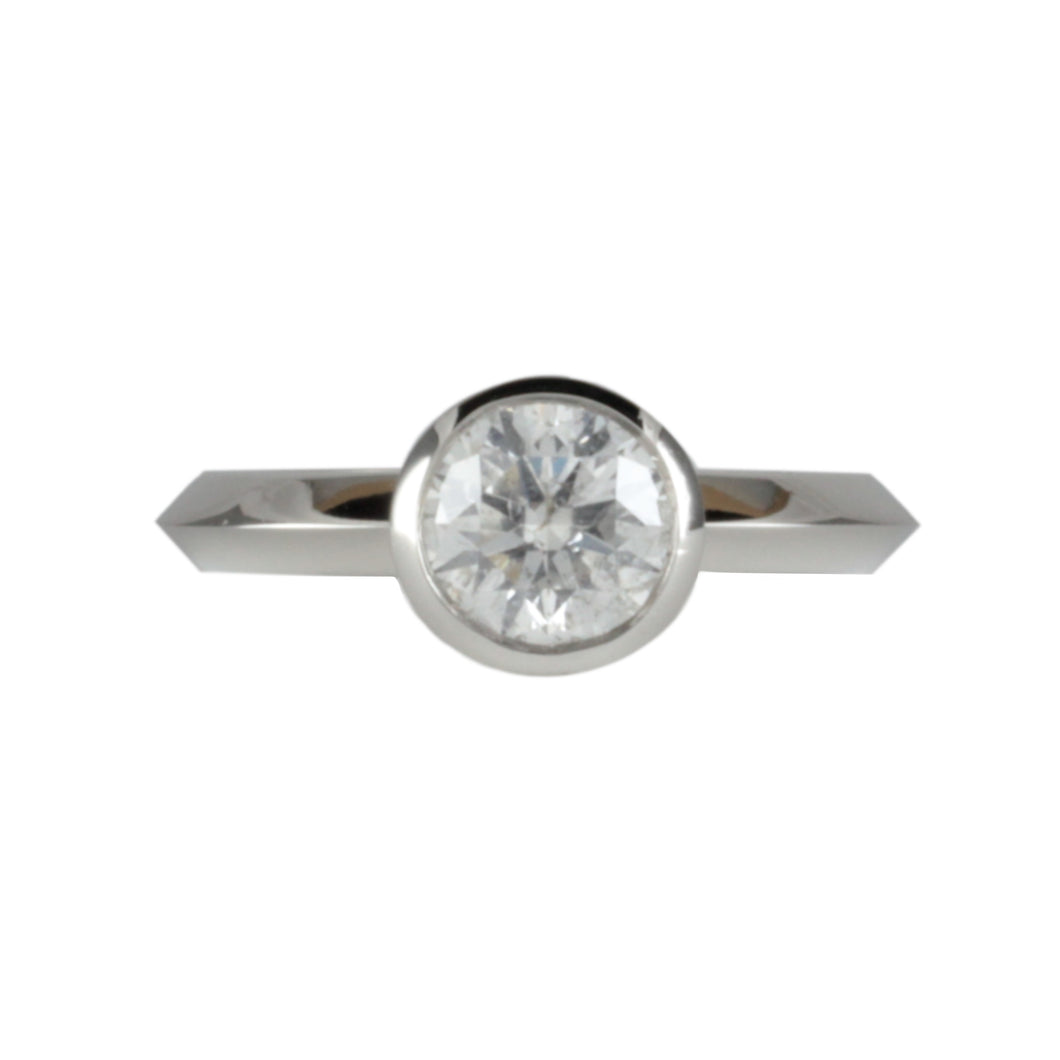 1.09ct Diamond Art Deco Design Platinum Ring